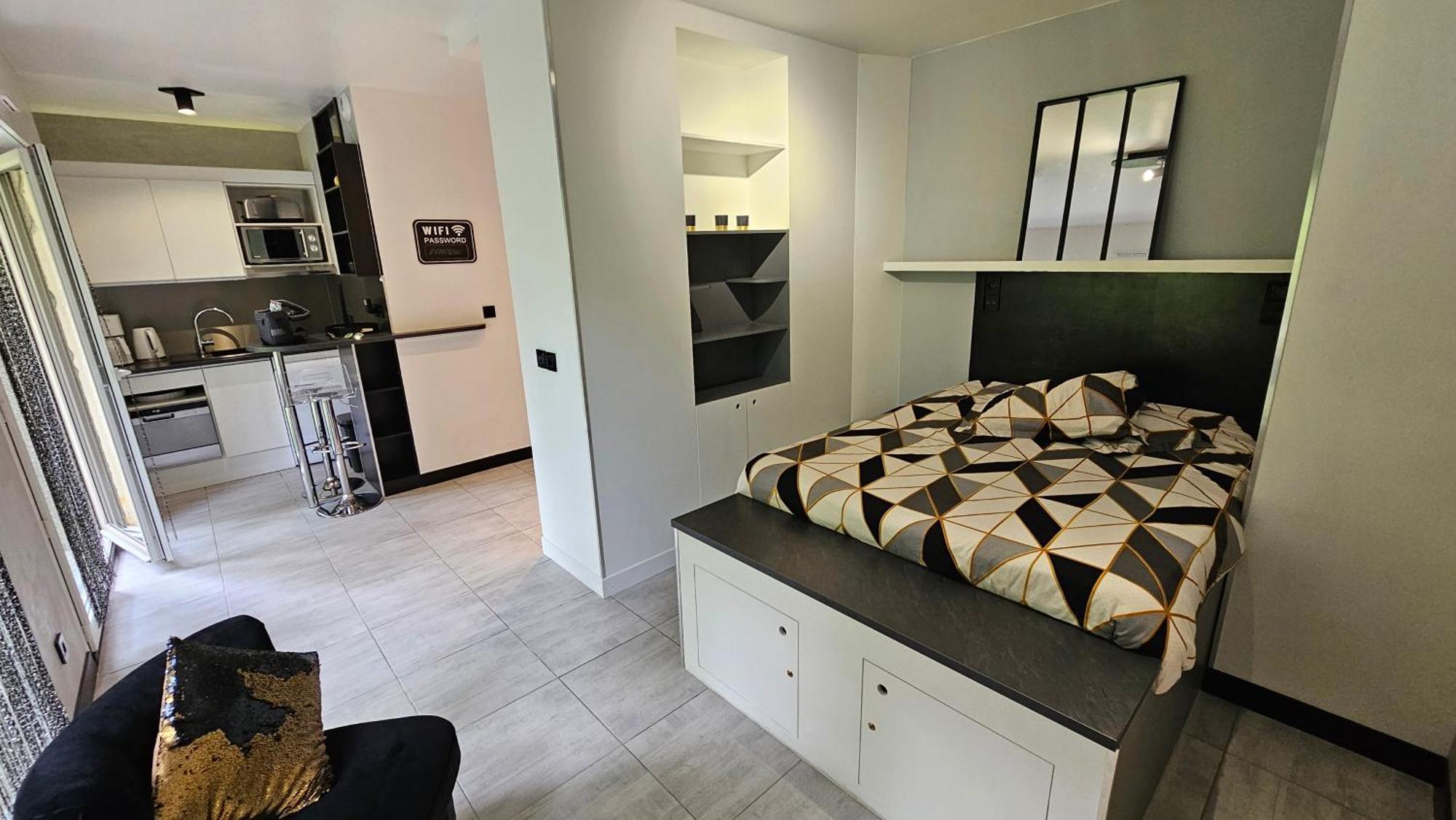Confidentiel Standing - Terrasse & Parking Prive - Port De Plaisance Apartment Evian-les-Bains Bagian luar foto